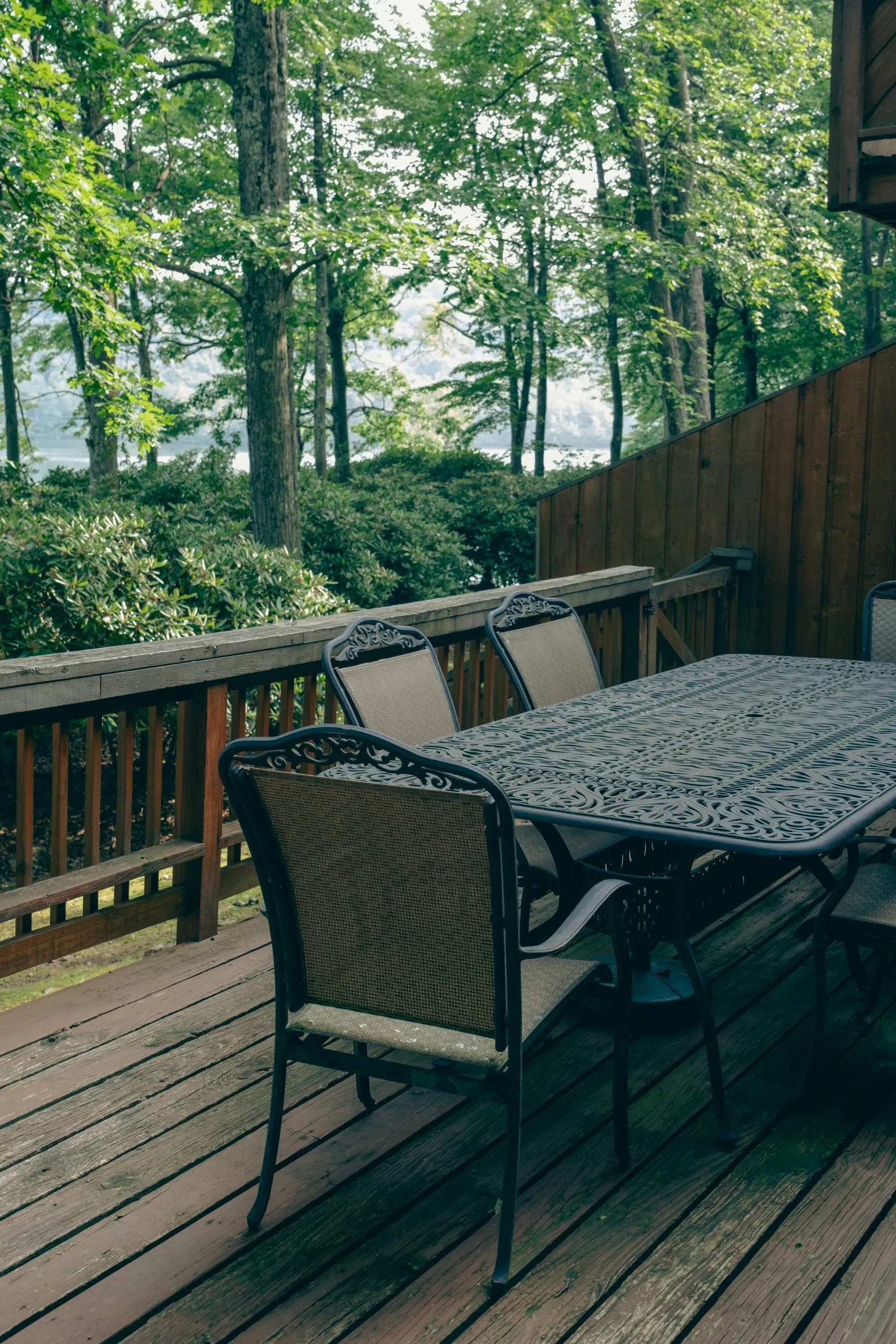 Outdoor deck seating area after cleaning